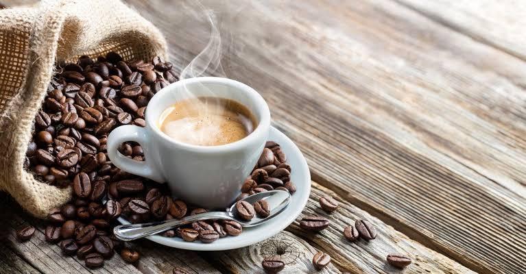 Journée internationale du café : ce que votre tasse apporte à votre santé… et ses limites