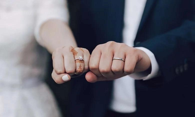 Mariage : jusqu’à 5.000 DH d’aide annoncés pour les jeunes