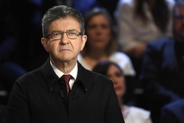 France : Mélenchon met en garde contre un retour de Cazeneuve à Matignon