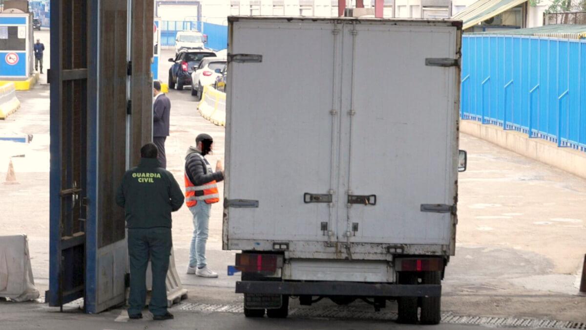Melilia : les premiers camions franchissent la douane commerciale