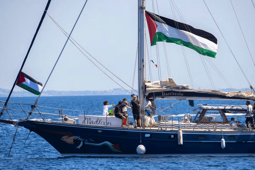 Navire pour Gaza : quatre Français refusent l’expulsion, Paris hausse le ton