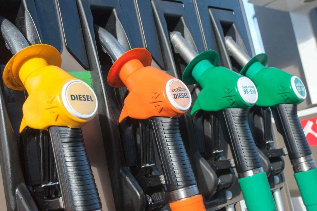 Carburants : la baisse des cours mondiaux partiellement répercutée au Maroc