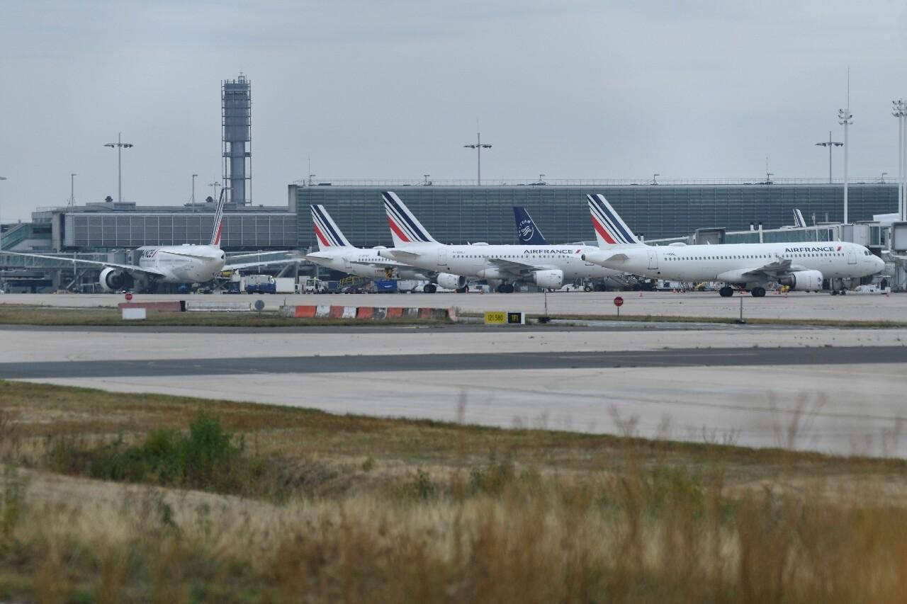 France : grève des contrôleurs jeudi, vols annulés dans plusieurs grands aéroports