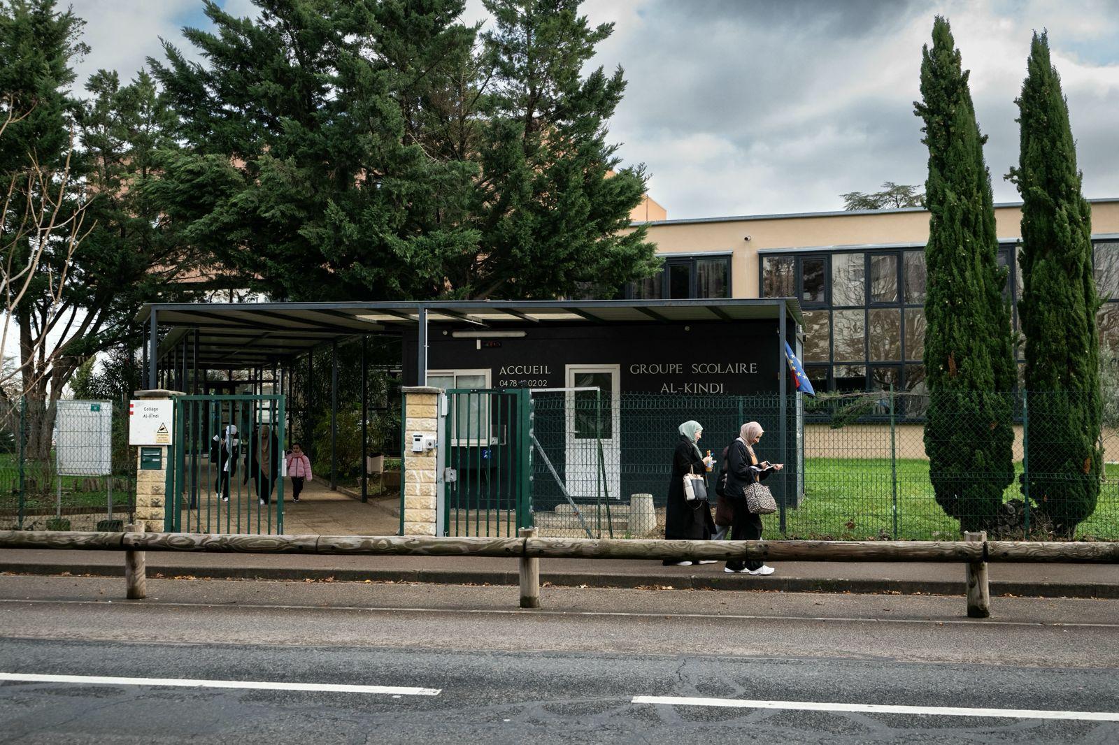 Fermeture des contrats d’Al-Kindi : Un lycée musulman en quête de justice