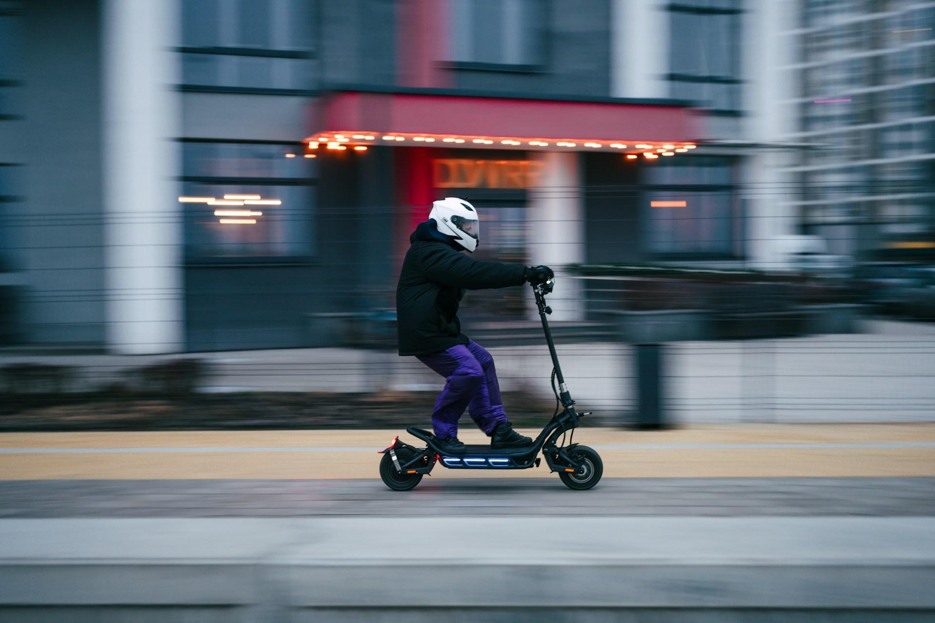 Circulation urbaine : les trottinettes électriques, entre risques et imprudences