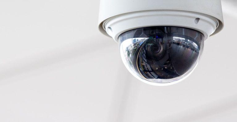 Vidéosurveillance à domicile : où s’arrête votre droit de surveiller ?