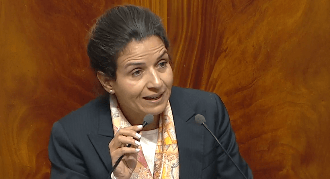 GMT+1 : Leïla Benali remet en cause son efficacité énergétique