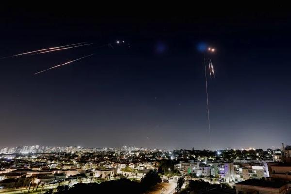 Israël-Iran : l’engrenage des frappes continue