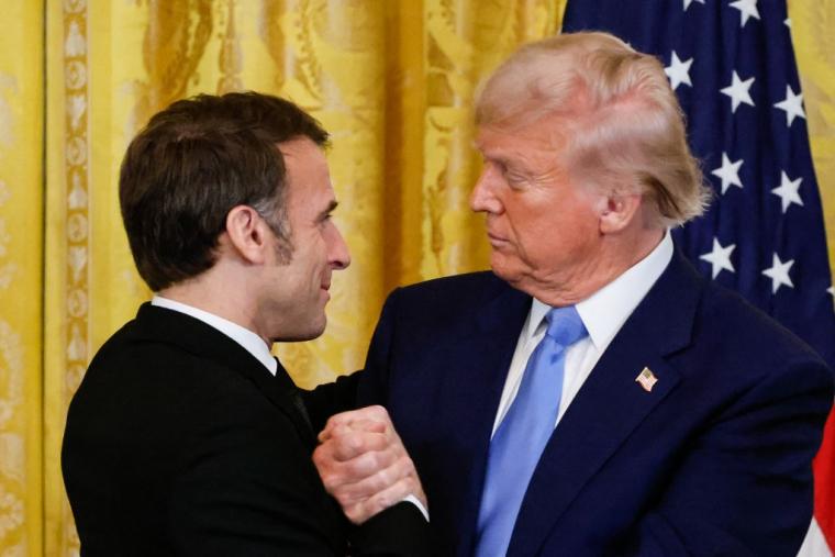 Macron riposte et recadre Trump après ses attaques personnelles