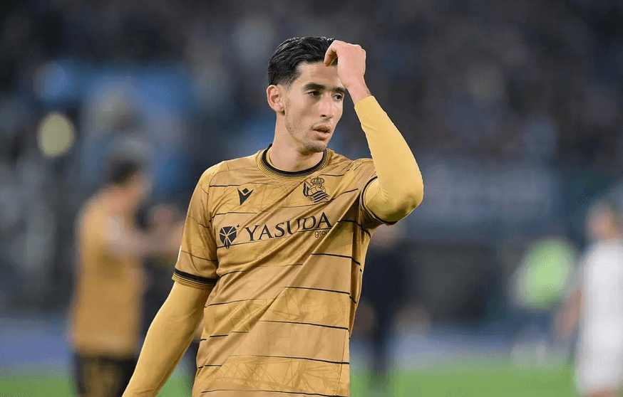 Mercato : Marseille, Leverkusen et l’Atlético sur les traces de Nayef Aguerd