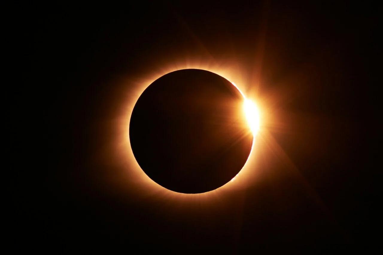 Éclipse solaire : pourquoi la prière ne sera pas accomplie au Maroc