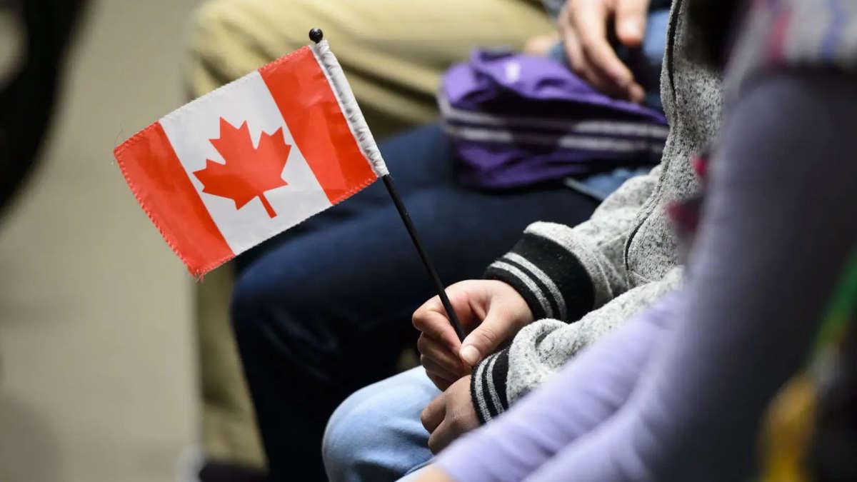 Canada : 1,2 million de résidents temporaires sommés de quitter le pays