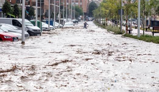 Inondations en Espagne : le match Real Madrid-Valence reporté