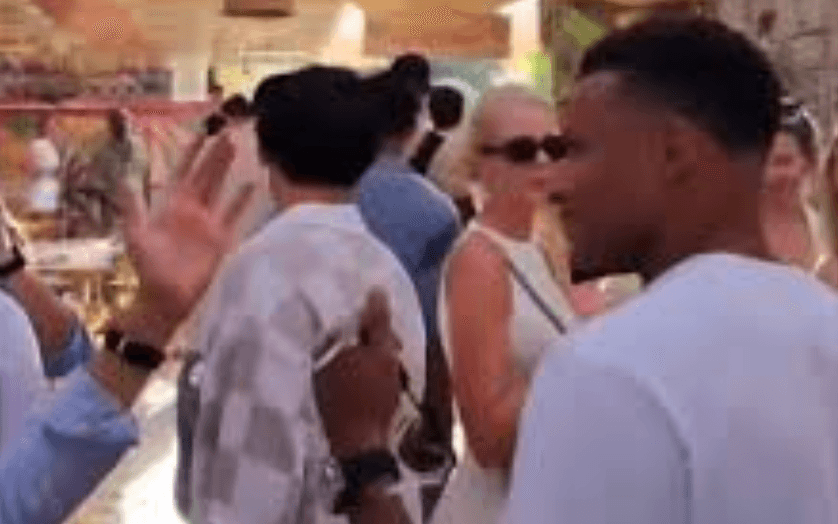 Après la Coupe du monde, Hakimi et Mbappé se retrouvent sous le soleil de Saint-Tropez