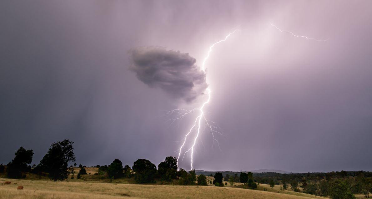Orages en vue : plusieurs villes sous haute vigilance ce vendredi