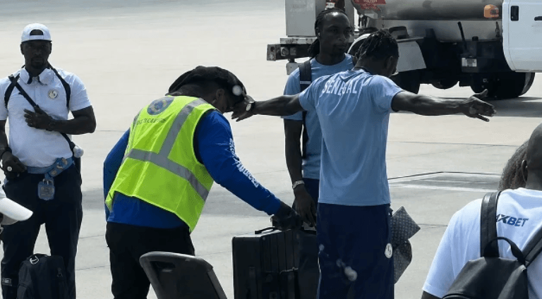 Mondial 2026 : premier obstacle pour le Sénégal, les contrôles à l’aéroport