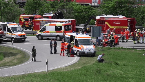 Quatre morts et 30 blessés dans le déraillement d'un train en Allemagne 