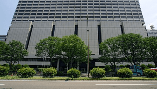 Japon: Deux tribunaux de Tokyo évacués, les procès reportés après des alertes à la bombe