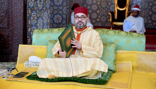 SM le Roi Mohammed VI préside une veillée religieuse pour Aïd Al-Mawlid Annabaoui